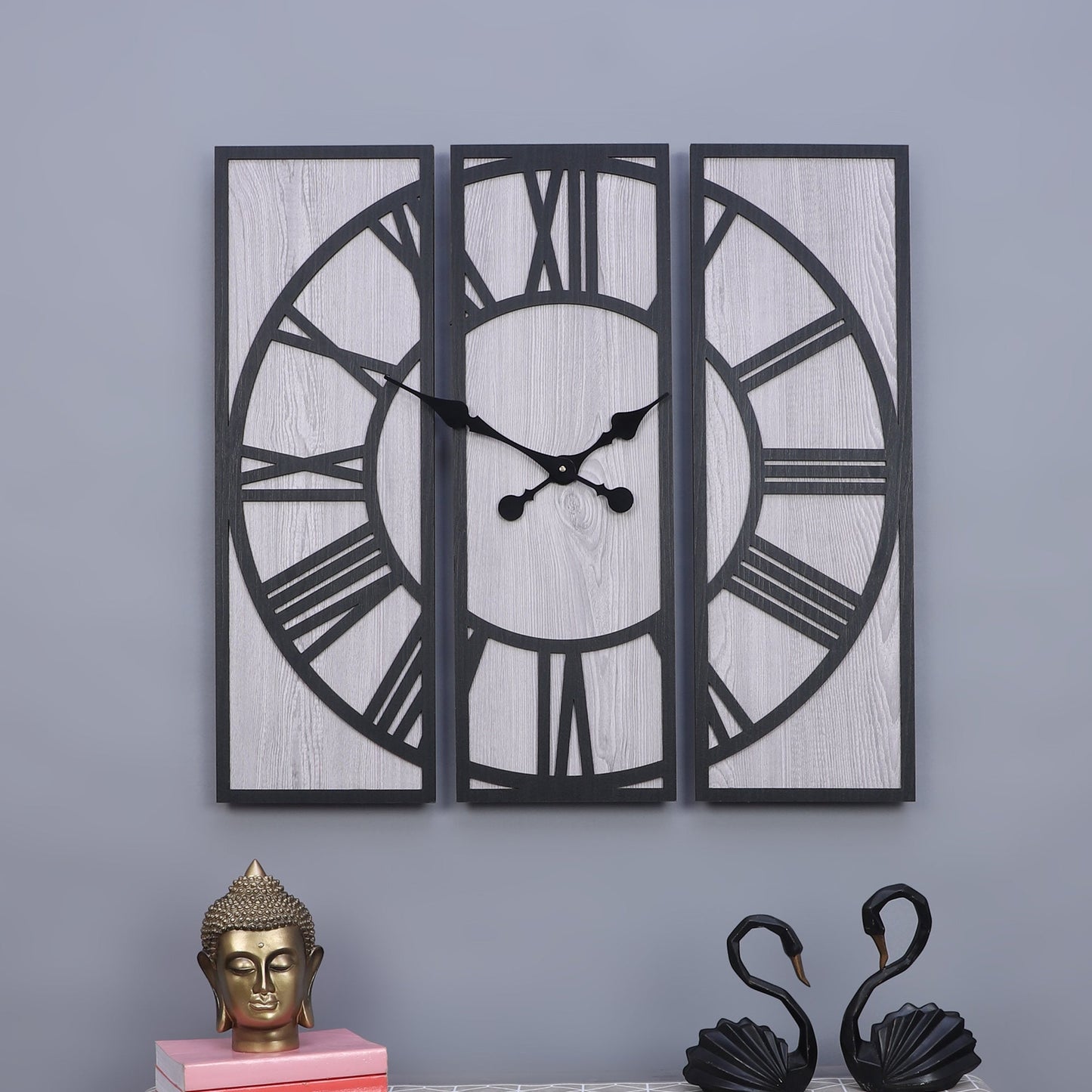 Monochrome Timepiece || Wall Clocks